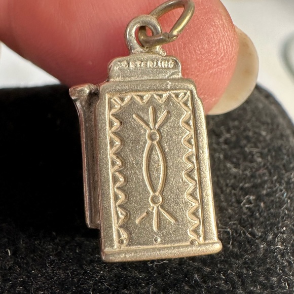 Sterling Vegas slot charm for bracelet - Picture 2 of 5
